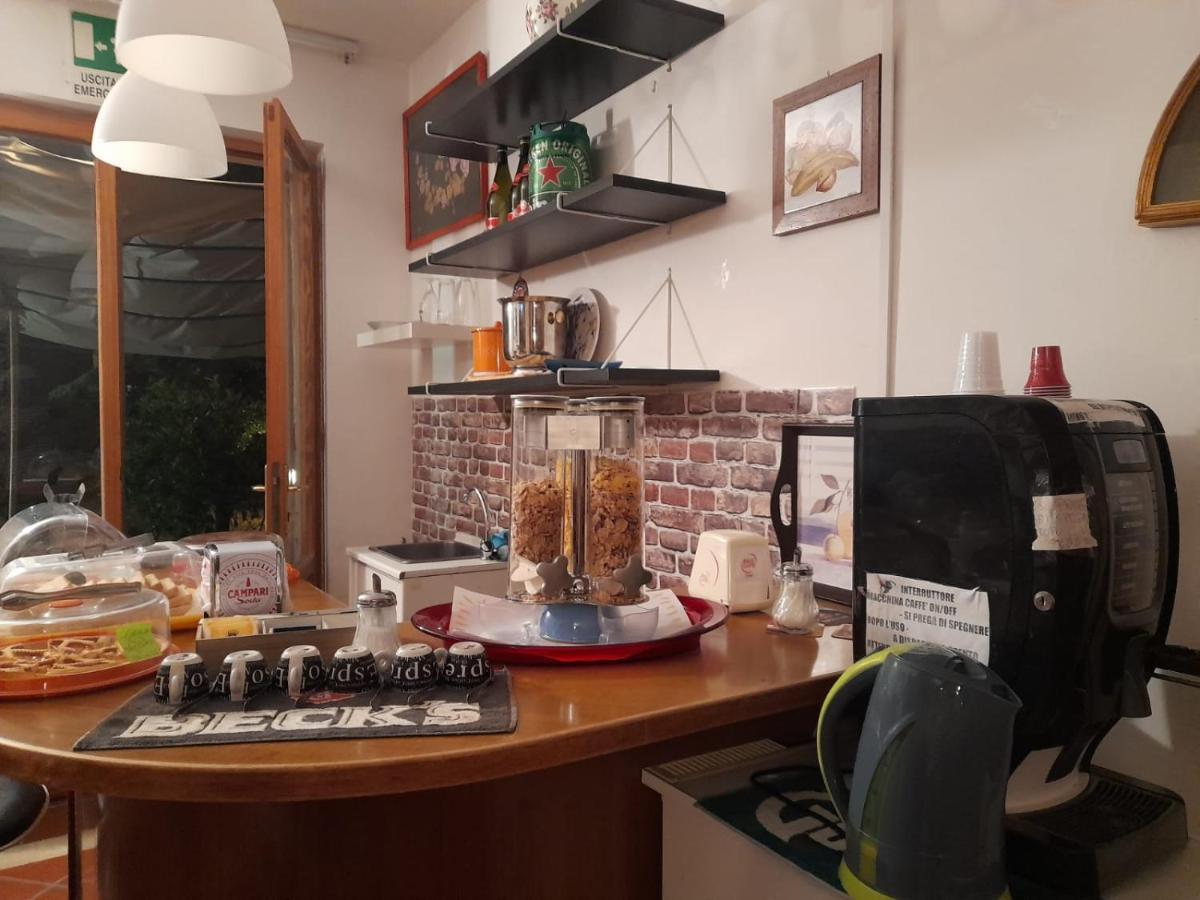 Bed&Breakfast Giardino Agritourist Controguerra Eksteriør billede